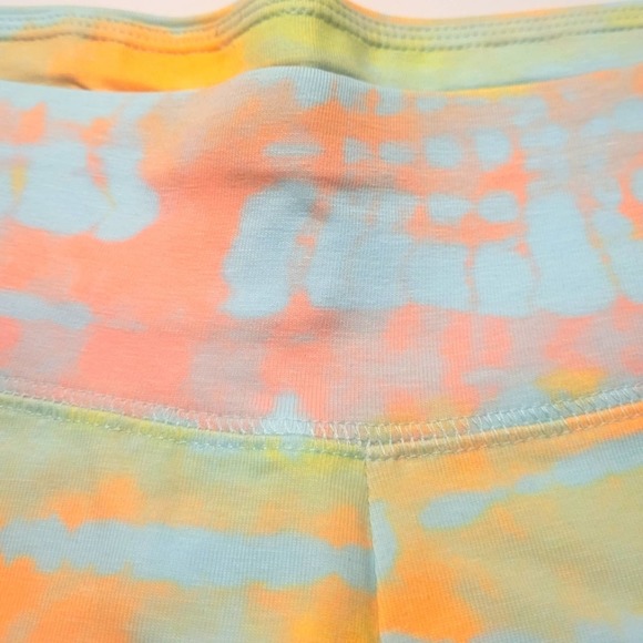 Puma Women's Tie-Dyed Bike Shorts Size Large - Picture 8 of 12